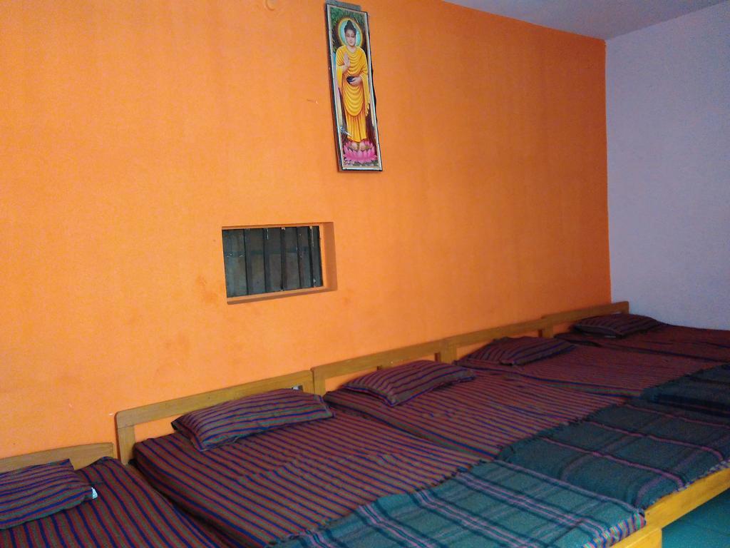 בודהגאיה Rahul Buddha Guest House מראה חיצוני תמונה